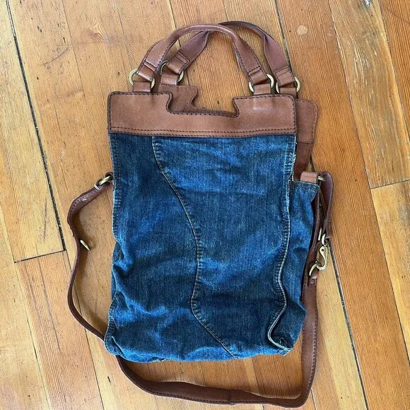 Lucky Brand Abbey Road Denim Crossbody Bag with Leather Trim - Picture 4 of 11